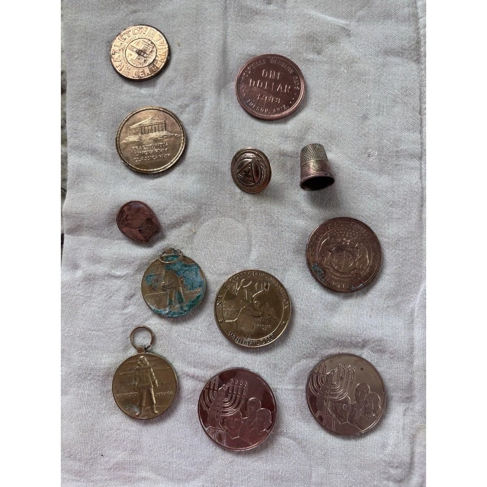 Miscellaneous Brass, Copper Commemorative Coins, Assemble A Button. 3743